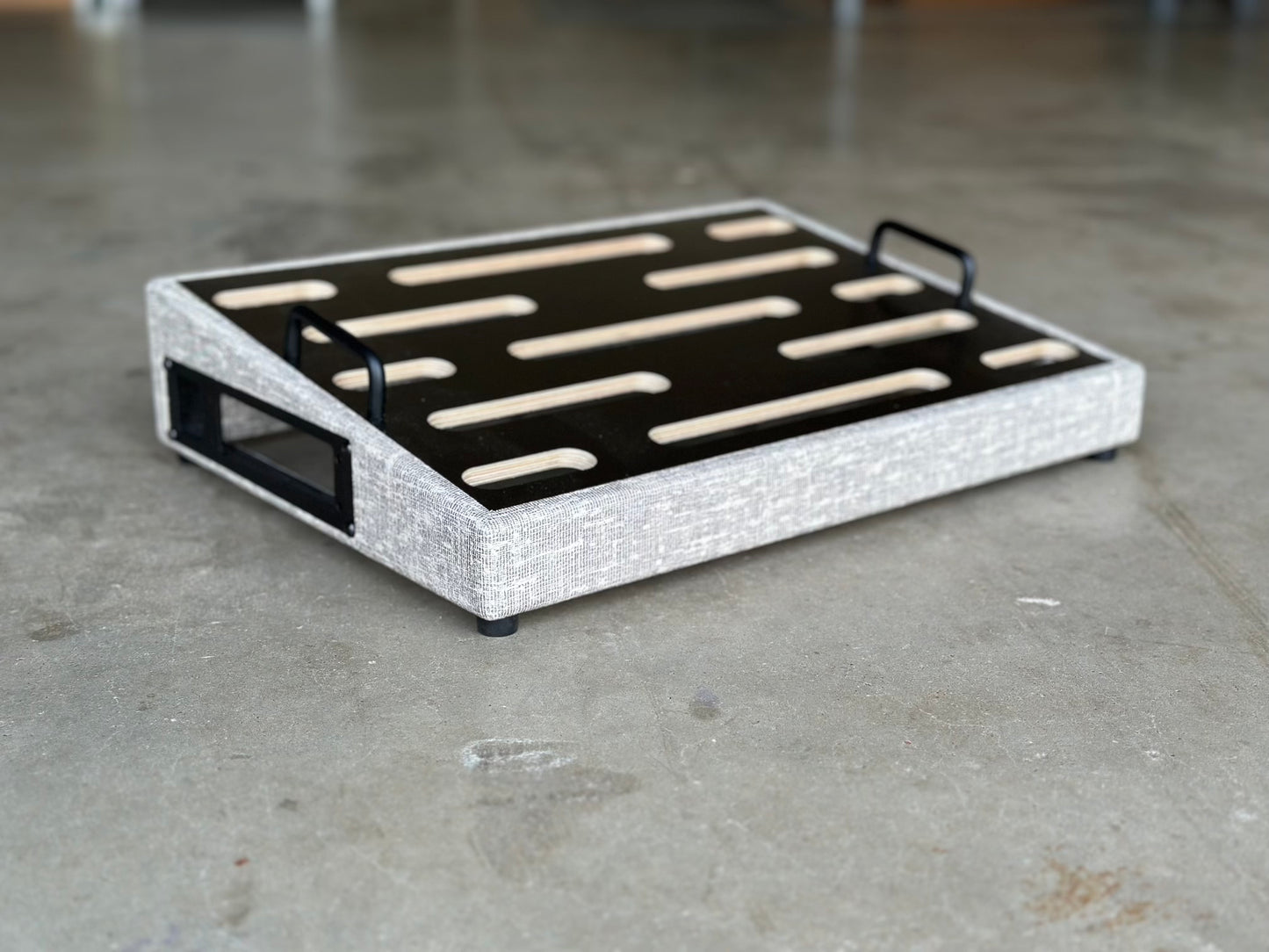 V3 Custom Shop Pedalboard - Fawn Tolex - 17x12.5