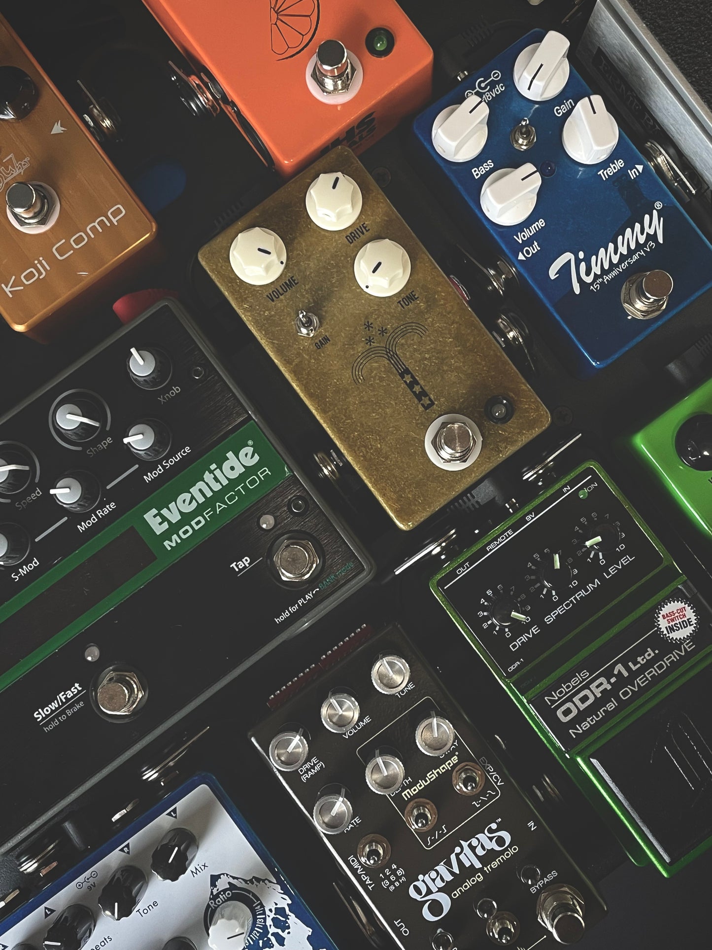 Custom Pedalboard Wiring Setup