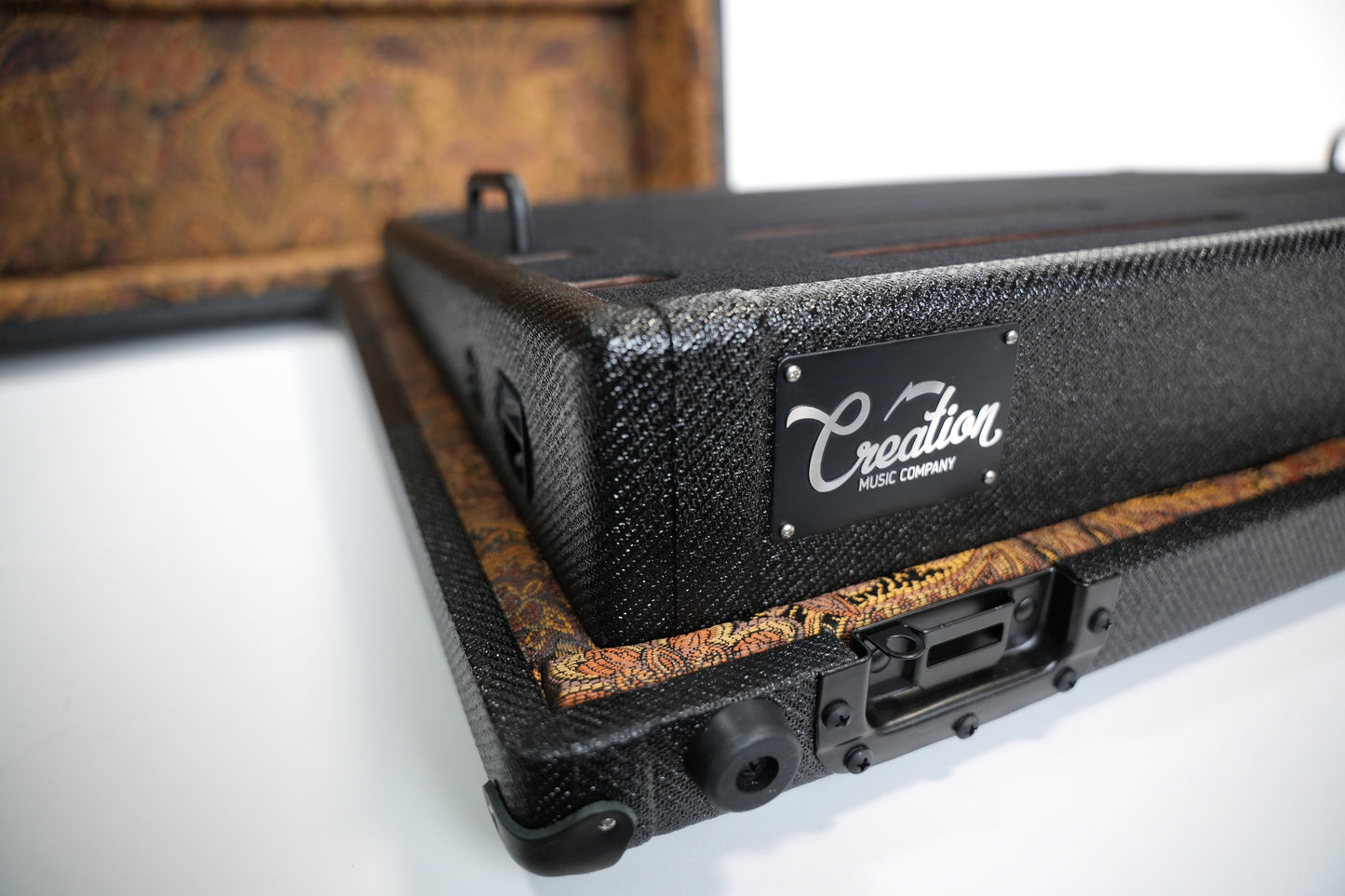 Custom Shop - Black Tweed Board and Case - 26x16