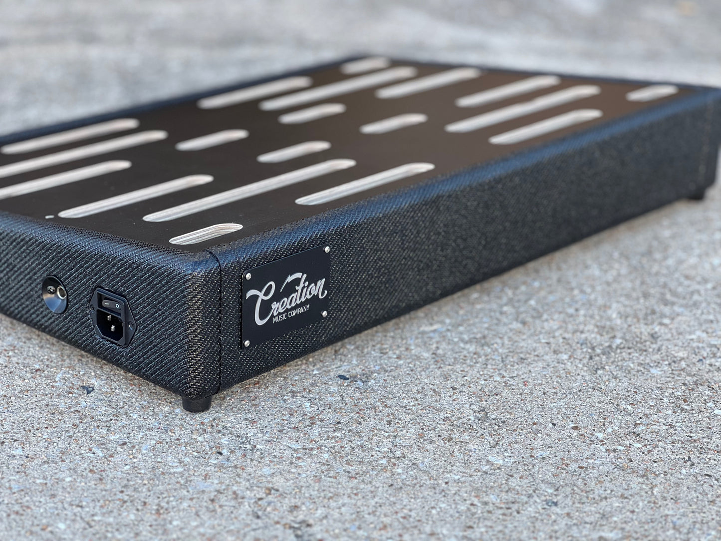 Custom Shop Pedalboard - Black Tweed