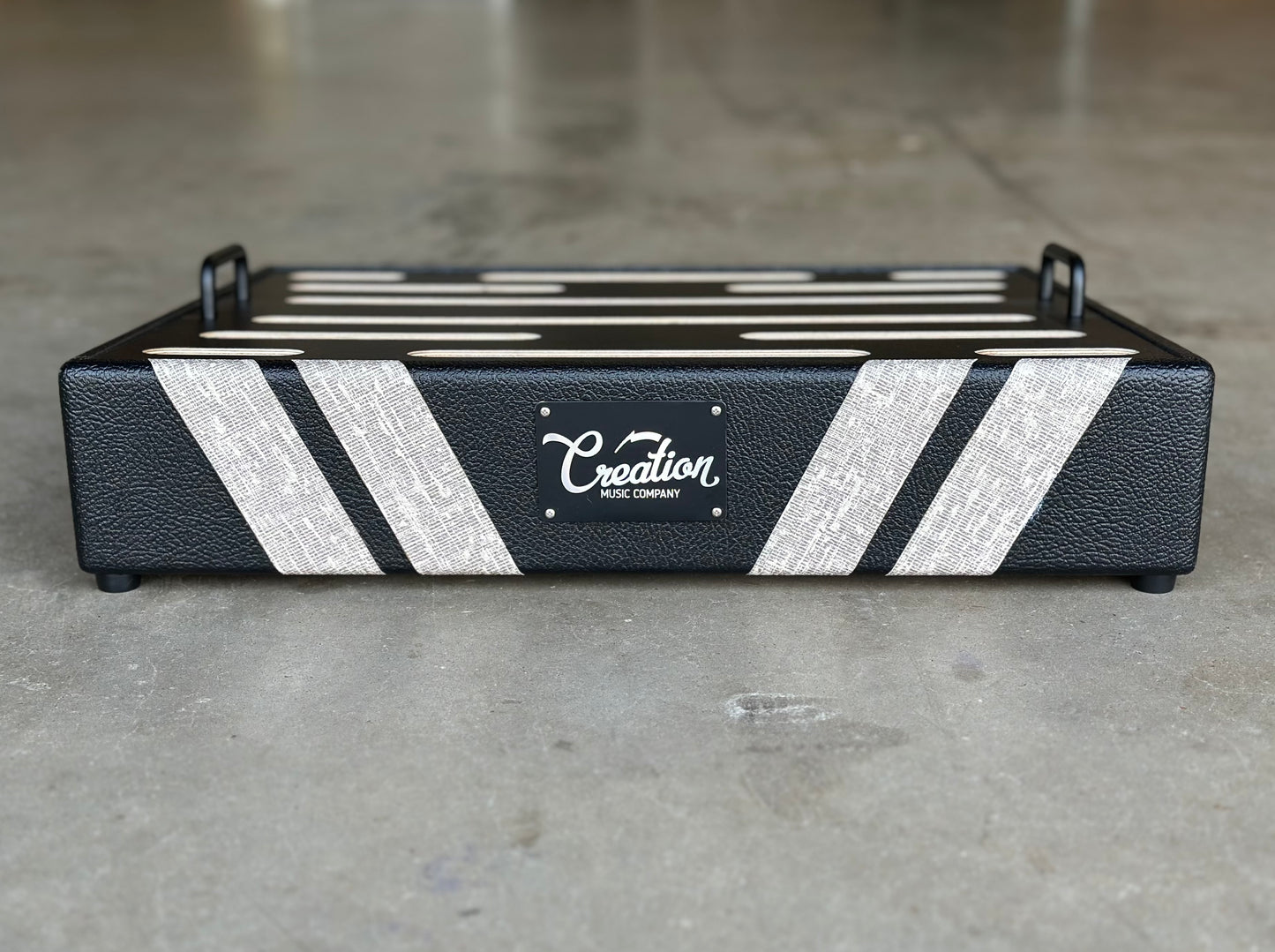 Custom Shop -  Black/Fawn Tolex Pedalboard - 18x16